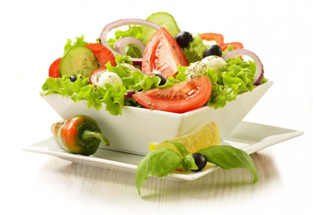 Në ditët e perimeve të një diete kimike, mund të përgatisni sallata të shijshme
